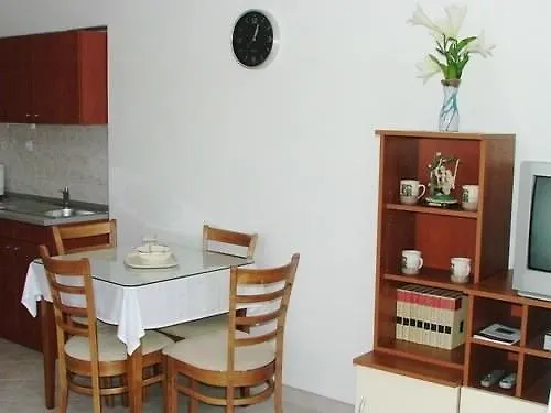Apartament Jure *