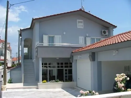 Apartament Jure